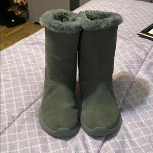 Sketchers grey boots 9m
